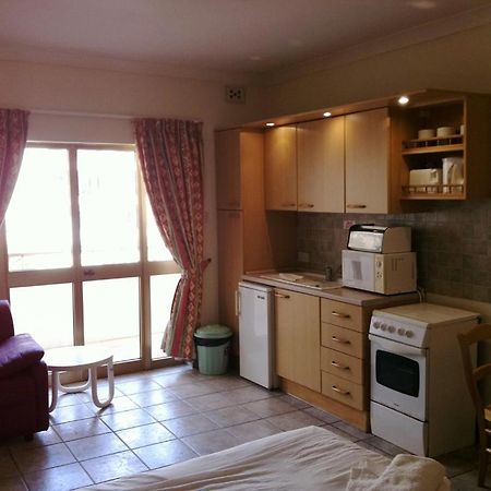 Clover Holiday Complex Aparthotel Qawra Room photo