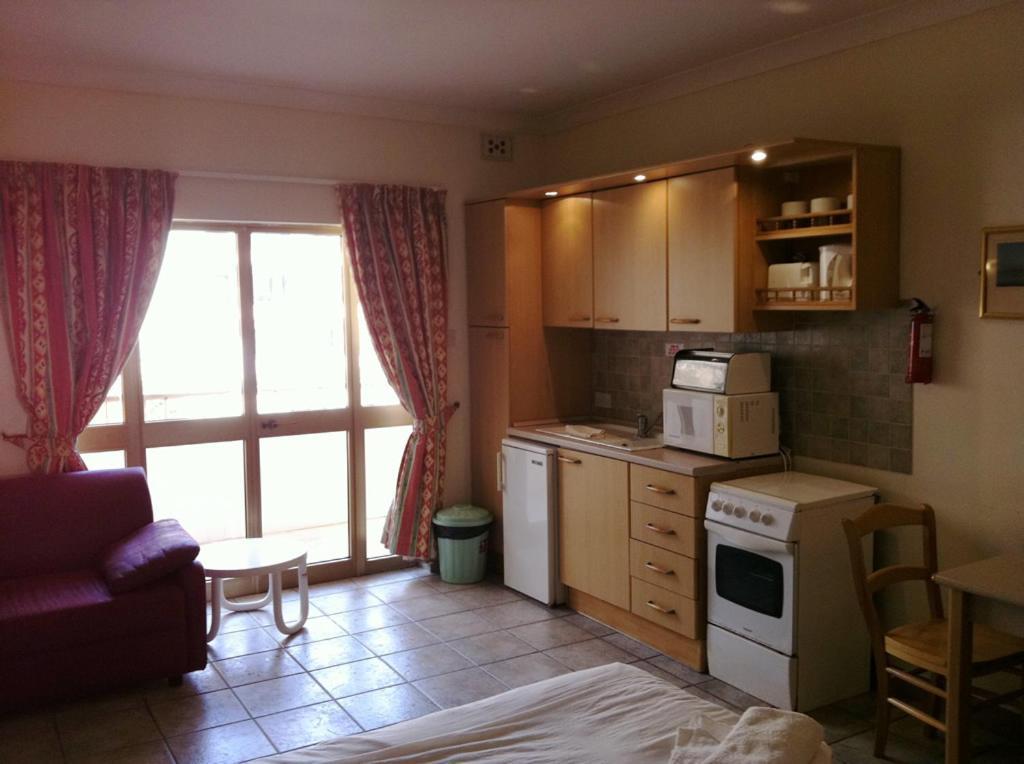 Clover Holiday Complex Aparthotel Qawra Room photo