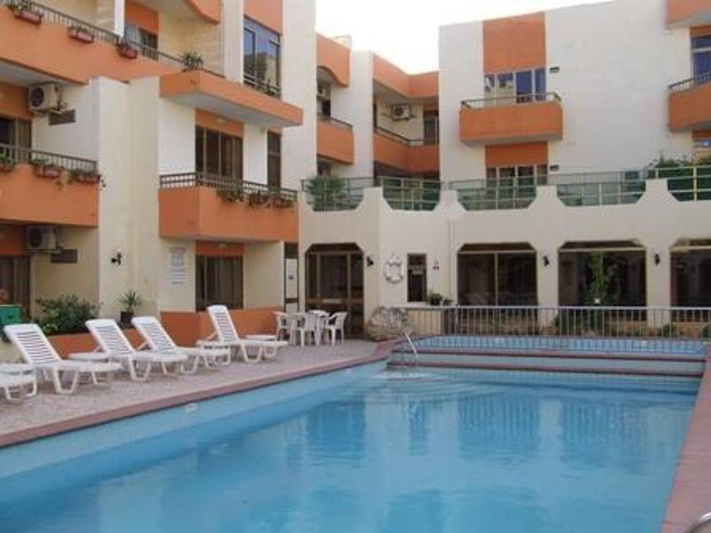 Clover Holiday Complex Aparthotel Qawra Exterior photo