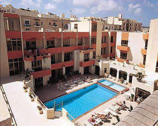 Clover Holiday Complex Qawra Exterior photo